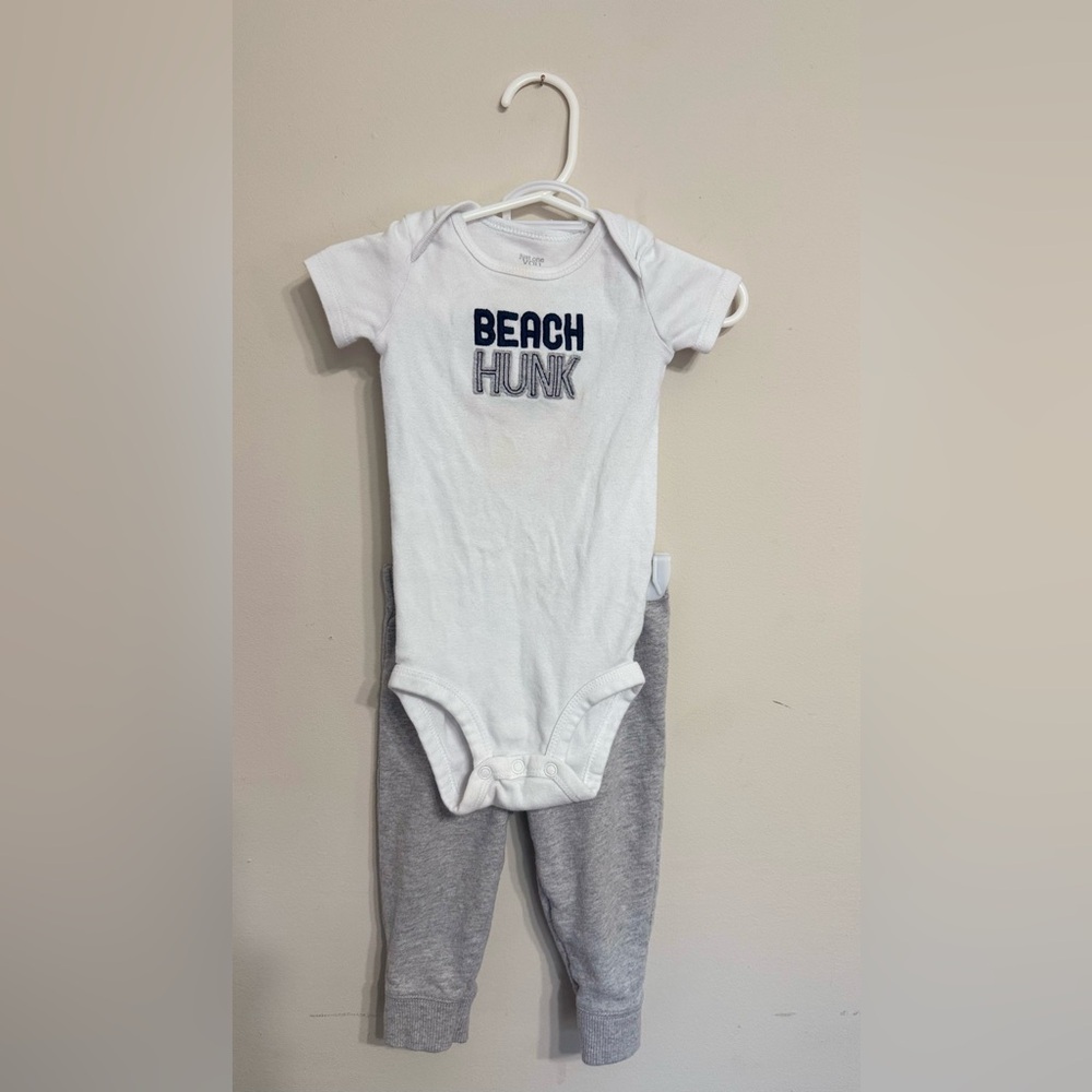 Carter’s | Beach Hunk Onesie and Gray Jogger Set | Size 9 Months